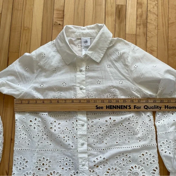 Cabi Coast Top  Scalloped White Eyelet - Picture 7 of 8